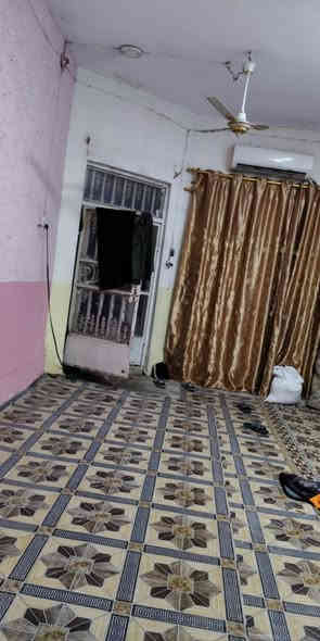 البيت للبيع طابو زراعي 300 متر حي الامين الثاني مقابل جامع موسي الكاضم بناء بلوك عكاده سند 25 بي وصل تطويب بي 3 غرف نوم استقبال مطبخ صاله كراج حديقه سعر على الاتصال واتساب *********** ***********
