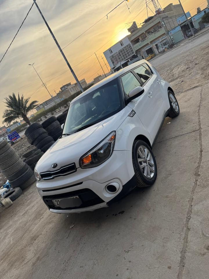 سلام عليكم صول موديل ٢٠١٨ وارد أمريكي رقم سليمانيه هزه وسنويه جديد تحويل مباشر ماشيه ٨٦  مكينه ٢٠٠٠ جاهزه كير ومكينه وحداديه وتخم تاير جاهزه ما نقصها شي سونار مرفق بل منشور  السعر ١١٠ وبيها مجال المكان بابل الحمزه الغربي رقم الموبايل ‭٠٧٨٩ ١٨٢ ٨٣٦٣‬
