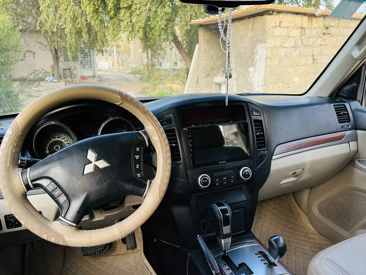 باجيرو 2009 حبتور فول ١/١ مكينه ٣٥٠٠ سستم صوت دمام كشن جلد بيجي بلادي سلايد 
السياره خير من الله جاهزه من كلشي ما ناقصها اي شي 
السعر ١٣٢ بيع مكان السياره كربلاء 
التواصل وتس اب : ***********
