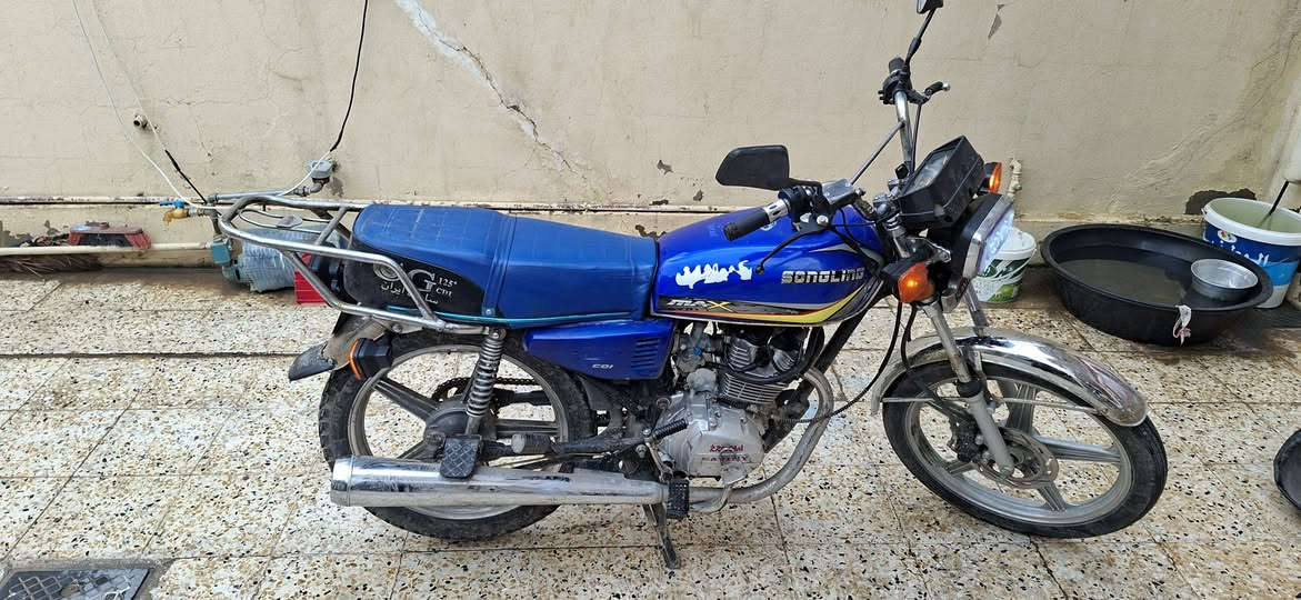 السلام عليكم ماطور سيفان 2020
مكينة معمرة جديد خرسه ما بيها اي صوت 
 وايرمنية شغاله سلف اشاير لايت بك لايت بس بي دبلات كدام واكفات السعر 300 بي مجال ***********
