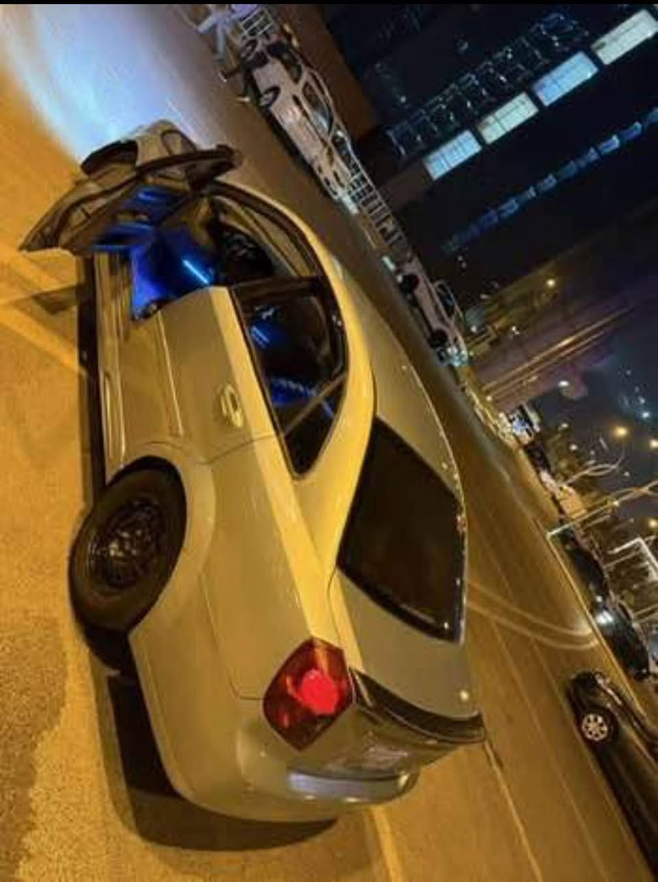 ئۆپترا ٢٠٠٧ ره نگ فستقي گیر تۆماتیك  عامه لۆ جوانی تەقەو رە قەی تێدا نیە بێ کیشە یە سە یارە کە زۆر جایزە شاشە ئایپاتە سپۆرتیش کراوە لۆ جوانی چوار تایەی نوێیە غرامه ي 600 هه زاري له سه ره 
تكايه موشته ري ني نامه مه نيره
سعري ٥٨ وه ره قه كه ميك مه عامه له
Wats app : *********** أربيل, العراق
