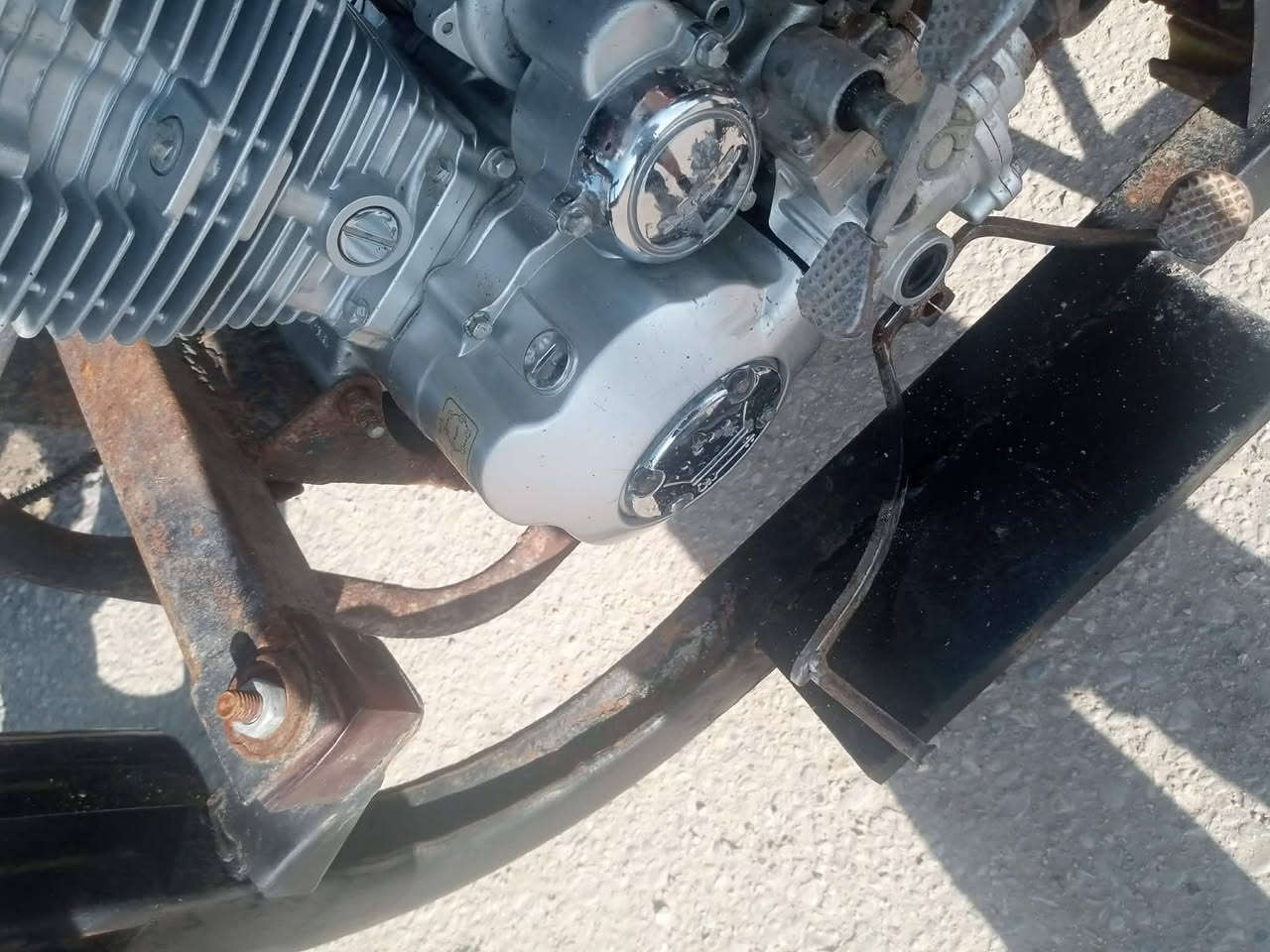 السلام عليكم البيع ستوته محرك اكسن مكفول شاصي نضيف مكينه 25بعدهي عله السحك توه شاده ستوته خير من الله ماذب عليه وآله ربع ستوته مال شغل سعره 550مكاني السماوه المجد***********
