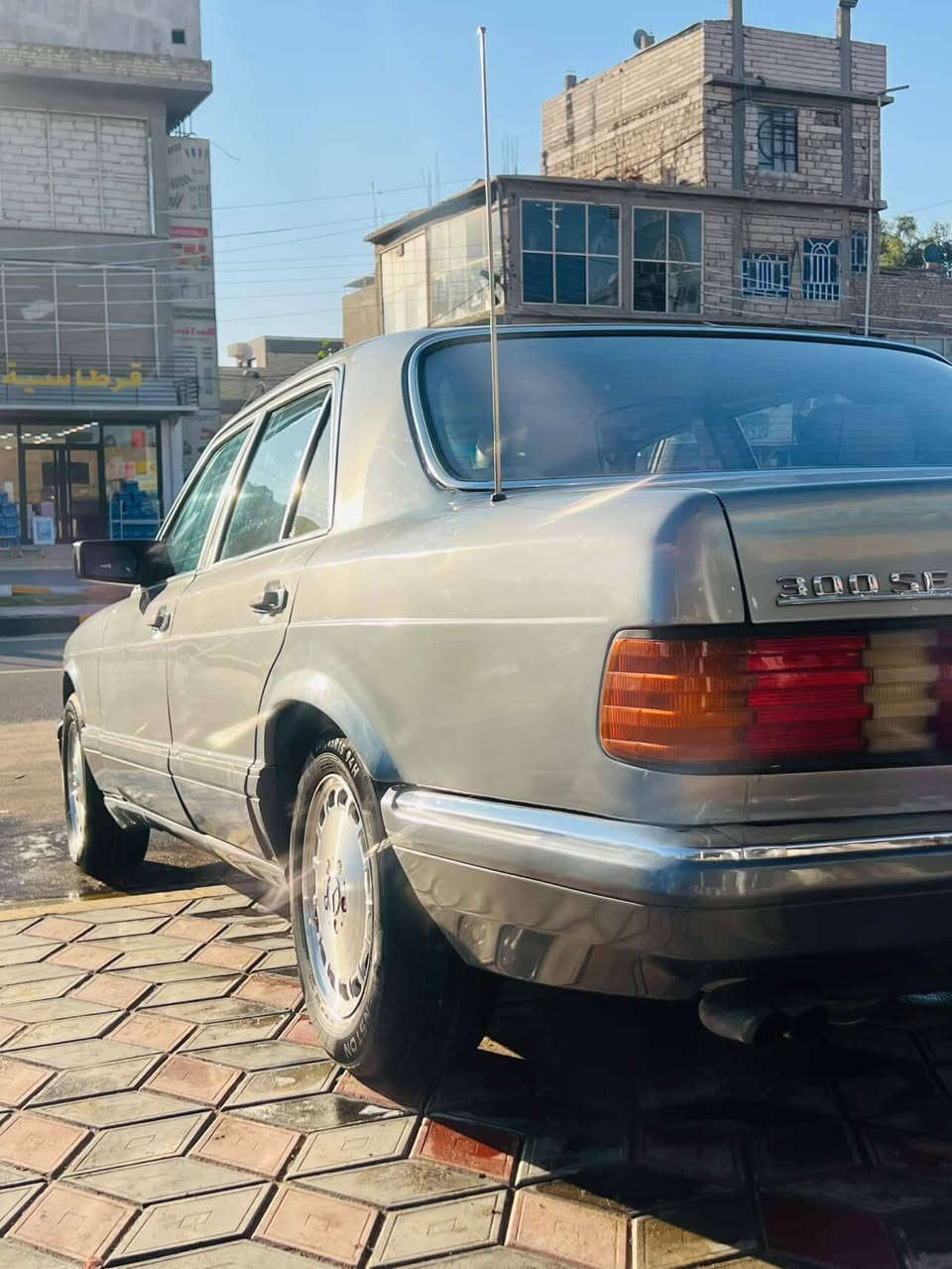 سلام عليكم جاَمبو ٣٠٠باب قصير محرك 6بلادي عنكبوت  للبيع ومراوس حسب السياره كفاله عامه كلش حلو  سياره فول  موصفات  كلش  حلو وجديد غرفه جديده سياره متعوب عليه رقم بغداد مكان السياره نجف رقم صاحب السياره بي وتساب ***********  مكلف بالنشر خوان
