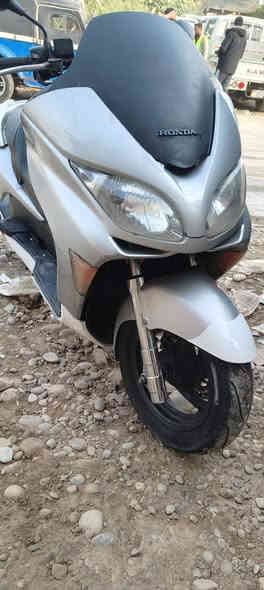 09كامله مكمله اي نقص مابيه لا نضوح لا تبخير سماعات ام بي ثري مجفته جديد دراجه ربع مذب عليه تصعد وتروح وين مجان السعر قفل 650مكان ديالى جلولاء ***********
