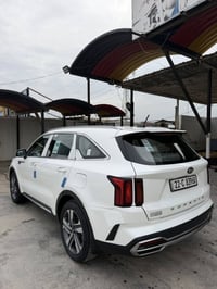 سورنتو للبيع 2021نص فول 4اسلندر رقم اربيل سياره جاهزه ماشيه 80الف مكفو...