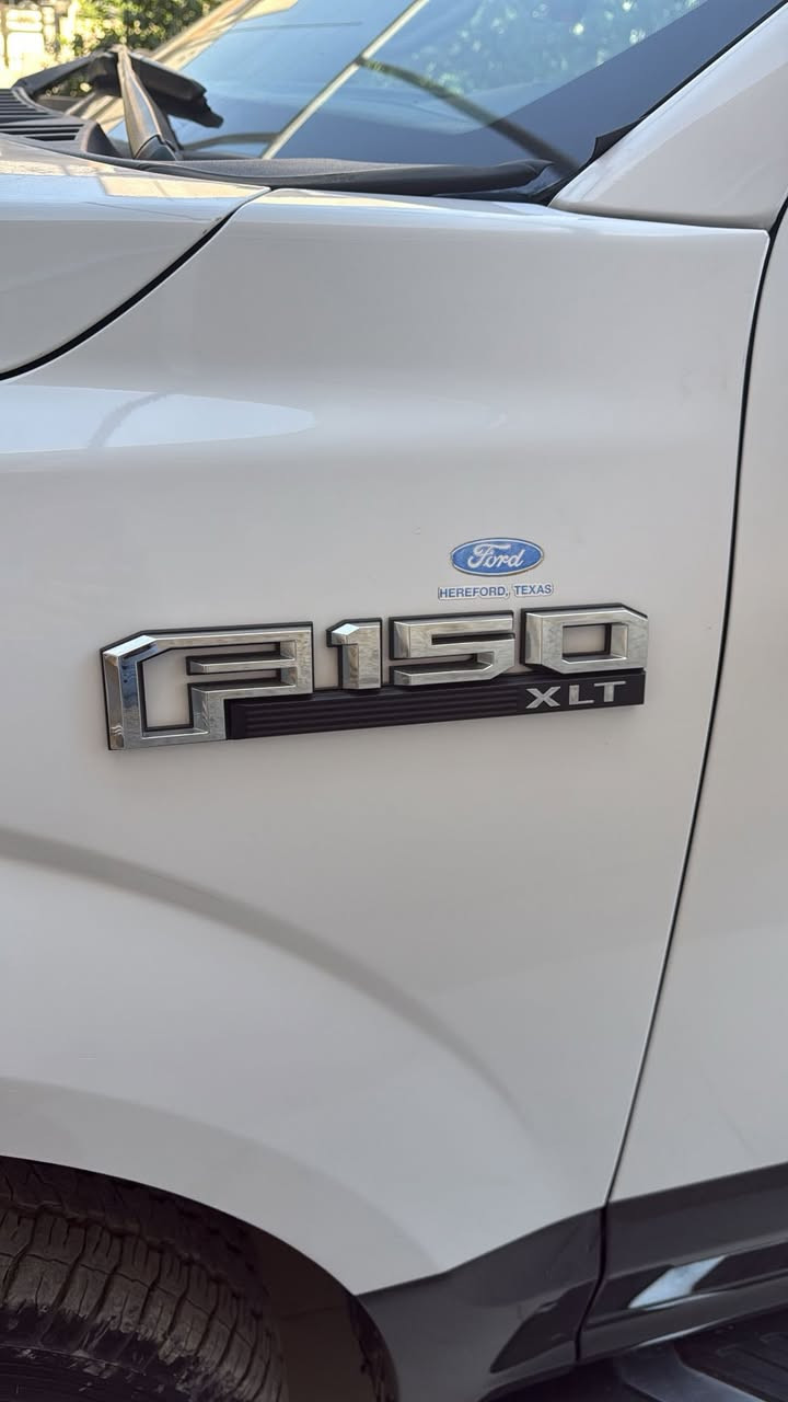فورد للبيع F150 فئهXLt باب طويل بدي قصير
محرك :8 سلندر (5000)

دخول ذكي دوسات كهربائيه

حادث جدا بسيط خشم جاملغ امامي فقط بدون ايرباك ودواخل 

سياره كلش نضيفه ما بيه مصرف رقمه اوبيل بسمي تحويل ثاني يوم  تدفئه تبريد كله تمام مابيه اي نقص ***********

مكلف بل نشر للاستفسار لاتصال على الرقم .
