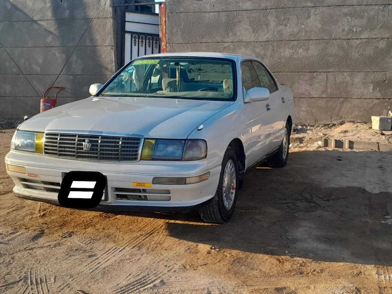 سلام عليكم للبيع سياره كراون بطه فصل رقم بصره دولي مكفوله من الصوليات والضربه والكصه ولشاصي ولكسن ونقل الجثه مكينه وكير 2500 حداديه تخم تاير جديد دواخل حلوه بس يرادله دشبول ويل كب جديد مصبوغه عام جماليه فقط كهربائيات كلهه جديده من الطول للطول السعر 65وبيها مجال مكان البصره التصال أو لاستفسار على هاذه الرقم ***********
