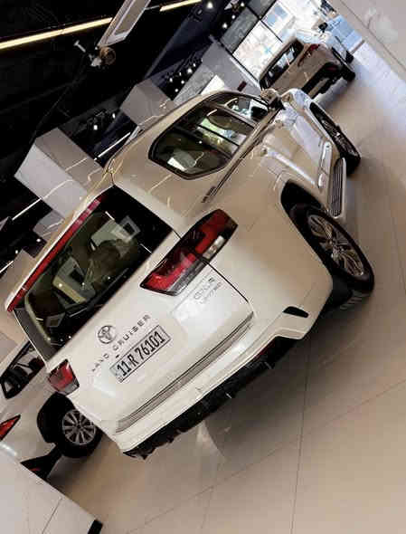 لاند كروز GXR 2024 بريم 
السلام عليكم 
للبيع فقط 
لاندكروز  GXR  2024
رقم بغداد تحويل ثاني يوم 
بريم باب اول فول مواصفات 
مكفوله كفالة عامة 
ماشيه ٤١ 
السياره نظيفه جداً وجاهزه من كل النواحي 
مكانها بغداد المنصور 
السعر ٧٢٥ وبي مجال ان شاء الله 
***********
