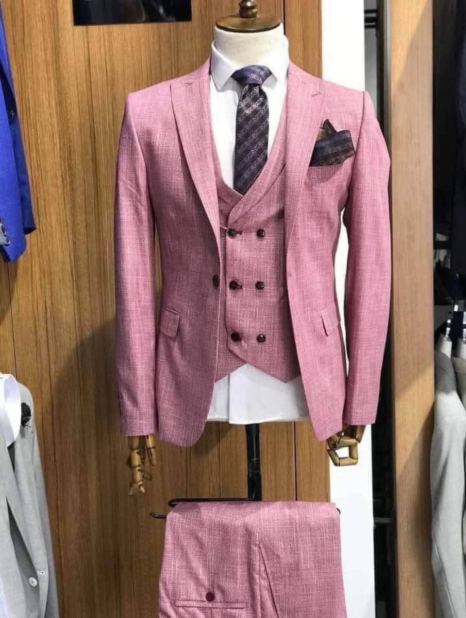 قاتی مارکەی بڕاندی مۆسیمۆ ڕۆسی mossimo rossi 

‎لە دوو پارچە قاتی مارکەی بڕاندی men’s suit هاتوە (چاکەت،پانتۆڵ،هێلەک)

‎قوماشەکەی ئەستورە

‎دوو گیرفانی هەیە

‎گیرفانێکی دیکەی هەیە لای یەخەکەیدا

‎گرەنتی مانگێکی لەگەڵدایە

‎نرخی (80)هەزارە🔒

‎هەموو قیاسێک بەردەستە

‎گەیاندن هەیە بۆ هەموو شارو شارۆچکەیەک🚚🚘📦
‎گەیاندن بۆ ناو سلێمانی ٣٠٠
‎گەیاندن بۆ شارەکانی کوردستان ٤٥٠٠
‎گەیاندن بۆ بەغداد ٦٠٠٠
‎گەیاندن بۆ شارەکانی ئێراق ٨٠٠٠ السليمانية, العراق


**إذا كنت صاحب هذا الإعلان وتريد حذفه لأي سبب، رجاءا أرسل رسالة إلى الدعم الفني**