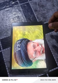 ايباد ٩ • ٦٤ جيجا • تواصل خاص