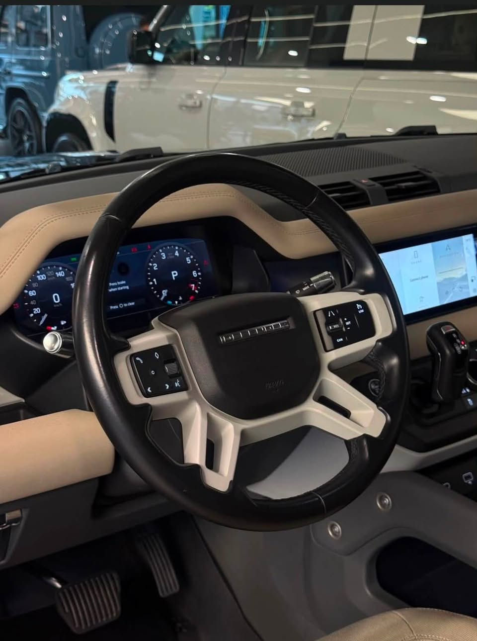 عربي / كوردى  
.   
النوع               :  LANDROVER
الموديل          :  DEFENDER  P400
سنة  الصنع    :   2021
المحرك         : V6
ناقل الحركة     :    Automatic                                                  
نوع الوقود      :    بنزين                  
الحالة             :     خليجي 
عدد الأميال     : 62,000  كم                                           
=============                              
   درووستکراوی  :  LANDROVER 
مۆدێل            :    DEFENDER P400
ساڵ               :   2021
بزوێنەر           :     v6
بگۆری بزوێنه‌ر :    Automatic            
سوتەمەنی :    بنزين 
دۆخ                :خليجي 
ماوەی رۆشتوو: 62,000 كم  
       
‎‏‎‏‎📱 للاستفسار يسعدنا تواصلكم معنا على 
الأرقام التالية ***********
===============
‏‎‏‎📱بۆ زانیاریی زیاتر خۆشحال دەبین بە پەیوەندیتان بە ژمارەکانی
***********
