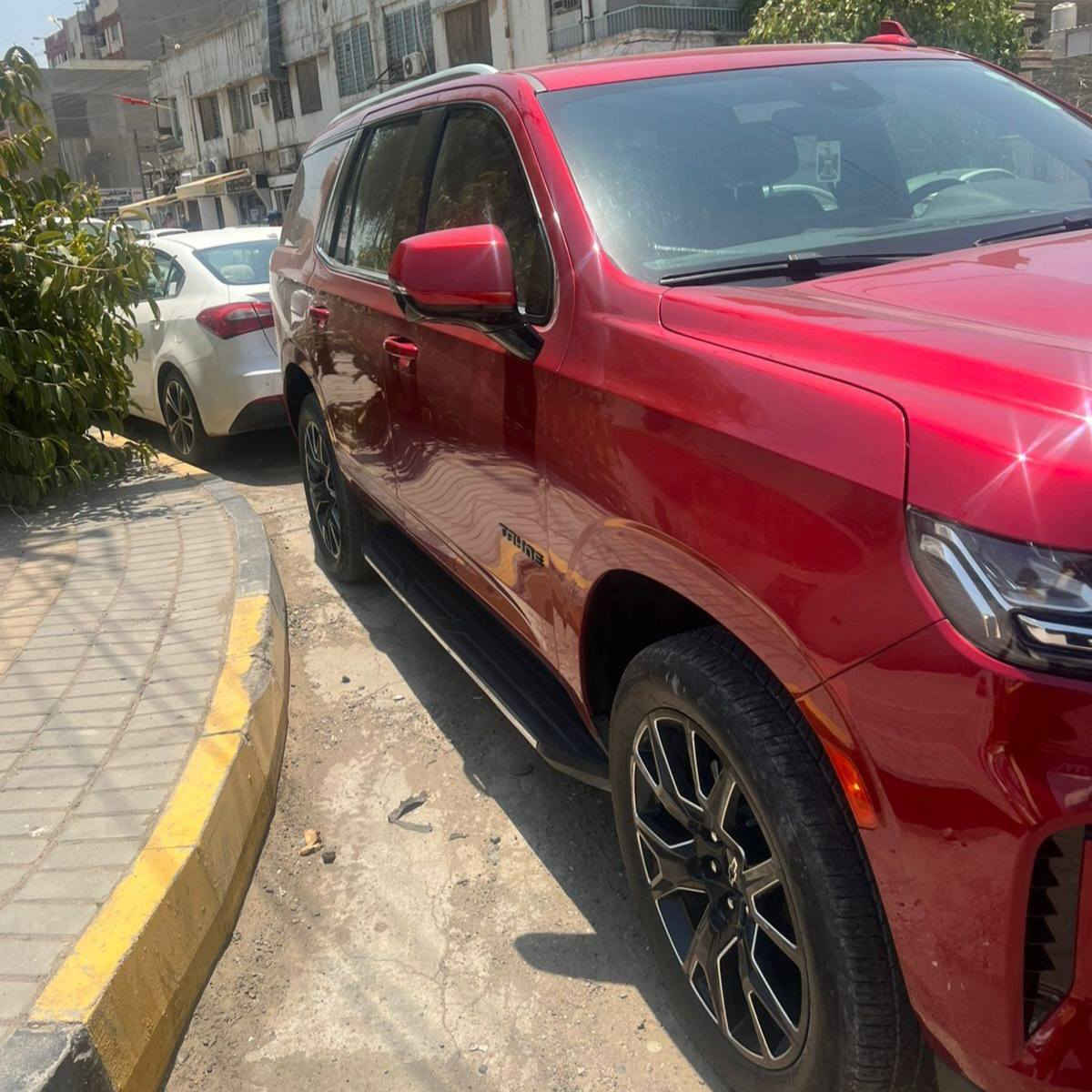 شفرليت تاهو LT 2023 ( امريكي ) اكلين بدون حادث 
لون مميز  رقم اربيل مميز محرك:- 5300cc
فول مواصفات 8 سلندر فتحة سقف بنوراما
كمل مواصفات ‎فتحة سقف بنوراما
بصمة ‎تشغيل عن بعد ‎360     كامرات 
فور ويل ‎حساس امامي خلفي
عداد سرعة دجتل ‎شاشة جبيرة ‎رادار 
تحديد مسار ‎اوتو بارك كراسي تدفئة
كراسي تبريد ‎كراسي جلد 
كراسي كهرباء ‎صندوك كهرباء
مري كهرباء 

🛑 السعر سوي تعليق يصل مباشرة 🤖 

‎هاند برك كهرباء 
‎درايڤ مود 
‎مانع انحدار
‎شاحن لاسلكي
‎تحكم مقود جهتين
‎ماشية 55 الف كيلو
‎السياره مغلفة بالكامل ppf ضمان 10 سنوات

رقم صاحب السيارة 
***********
