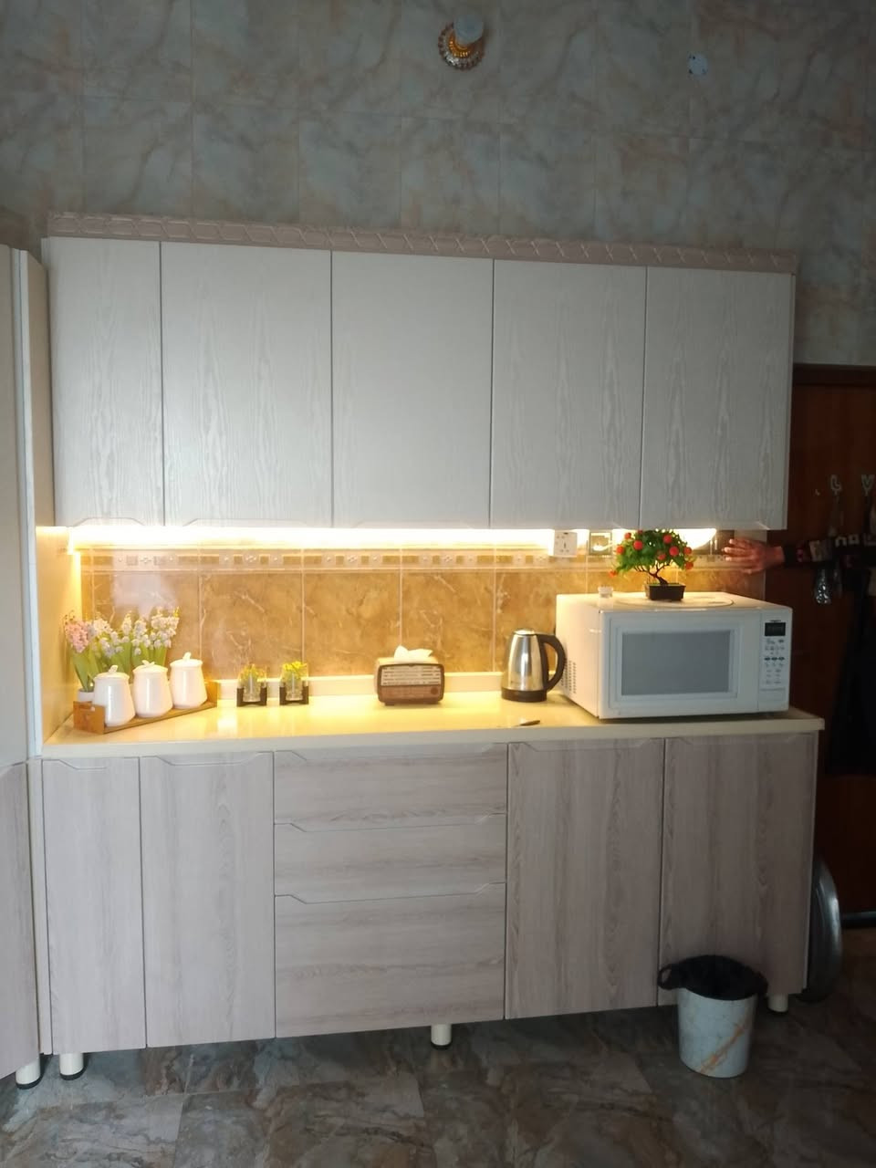 عملنا لهذا اليوم في بيت الاأخ ابو عمر في منطقة الجمعيه امام مطعم حجي زياد الف مبروووك 

 للاستفسار ***********

معملل احمد الفراجي للالمنيوم   يقدم لكم كل ماهو جديد من أعمال الألمنيوم وPVC وبأسعار مناسبه وديكــــــــــورات عصريه تواكب التطور 
أعمالنه تشمل 
1 الكاونتر بكل الديكورات والتصاميم وحسب رغبة الزبون 
2 الشباك وبكافة أنواع الألمنيوم وpVc من تركي وتركي ثقيل وشبابيك سلايد 
3 أبواب بكل الألوان والتصاميم 
4 الكناتير النضد والتعليك وبكافة الألوان 
5 المحجرات اللف والعدل التركي والجام والمربع 
7 القواطع للشركات والبيوت ألمنيوم ثقيل مع الجام 
فقط أتصلو لطلب المنتج وأخذ القياس أرقام الأتصال وكذالك واتساب 
الموقع /الرمادي / البوفراج / قرب فلكة الدله 
للتواصل الااتصال او واتساب على الرقم التالي 

*********** 

 #المنيوم #كاونترات #ابواب #شبابيك
