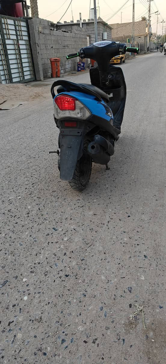 سلام عليكم دراجه اللبيع ماكس عدله دراجه بلاد ماعده كفرات بدلات مامفتوحه كلهه بلاد سعرهه 700وبيهه مجال قليل مكاني البصره ابو خصيب هاذه رقمي ***********
