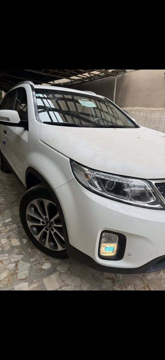 سورنتو 2014 ماشيه 26 
(مواصفات السياره )

مكينه 4 سلندر 2400 

3 قطع تبريد
 7 راكب 
لد امامي حساس امامي خلفي 

كامرى مري شفط 
كشنات جلد ويل كروم
نضام تزحلق 
بردات خلفيه
تبريد بيانو
مكفوله من الصبغ والضربه والتبديل
السياره في وضع الشركه
رقم بغداد 
عدد سويجات 2 
مكان السياره بغداد شارع فلسطين
الهـاتف ***********
