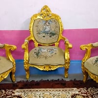 تخم ملكي • زان مصري • ٩مقاعد