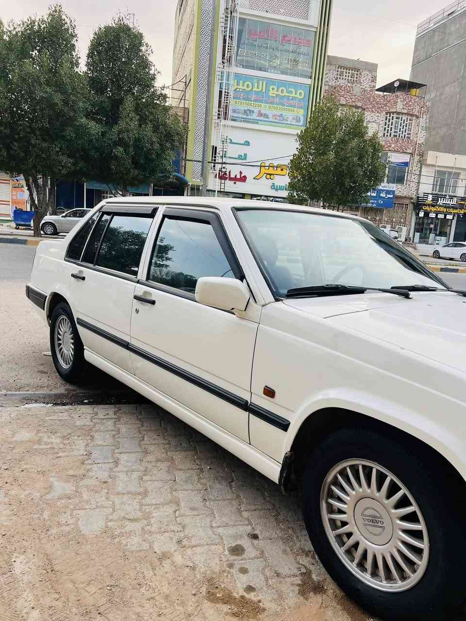 سلام عليكم
للبيع فالفو 940 
موديل 1994 رقم نجف 
***********
