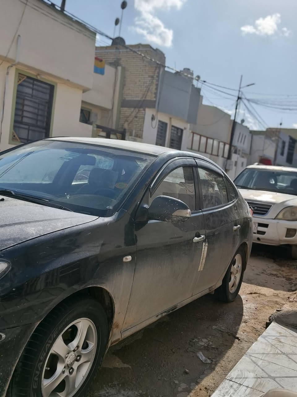 السلام عليكم سياره افانتي للبيع موديل 2010 سياره مكفوله من الضربه مصبوغه للجماليه سياره كامل مواصفات بصمه - مري شفط ـ اشاير بالمري ـ بيانو ـ تحكمات رقم سليمانيه تريد مداور تريد وكاله اني حاضر 
كير مكينه حداديه تبريد خير من الله سياره مال جناي كلشي ما عايزه مكان نجف السعر.  85 
للاستفسار ***********
