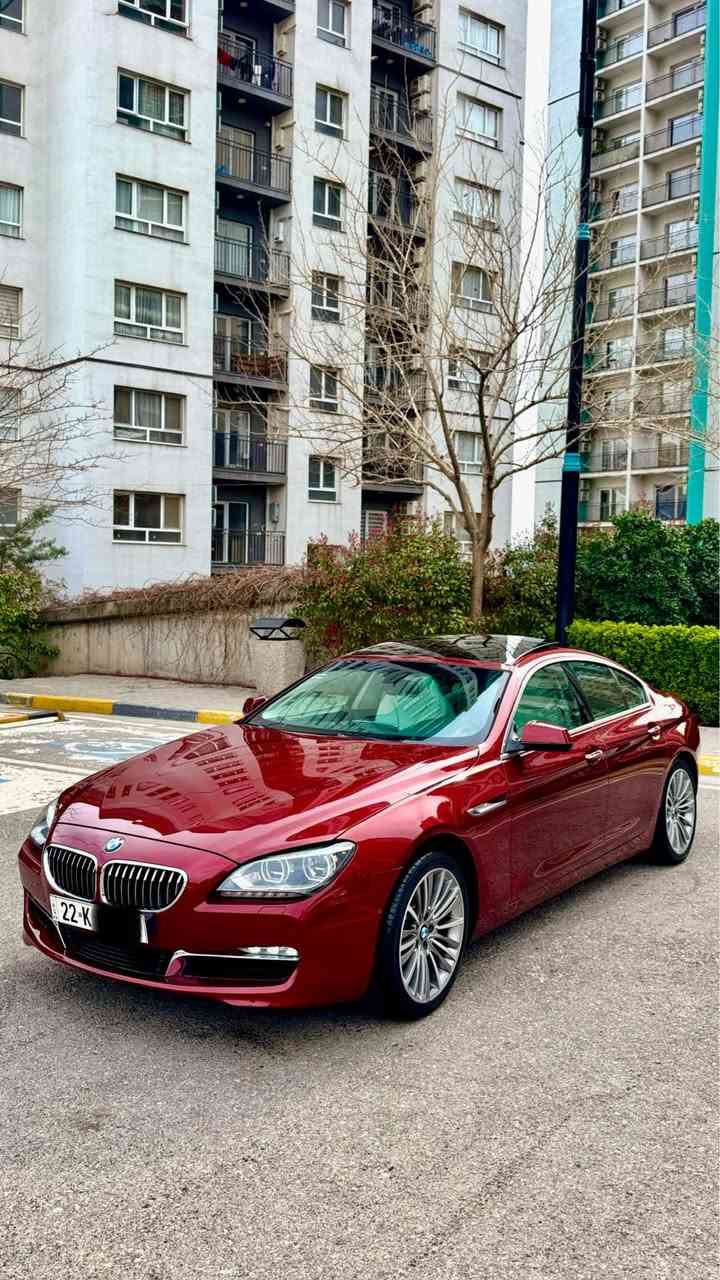 السلام عليكم 
  
2014 BMW 640i Mpackage 
 🚀Twin power turboمحرك 3.0 
خليجية وكالة العروش لون مميز ماروني📦📦🇩🇪
ارخص سعر بسوق 💸
جديدة جداً بحالة الوكالة محرك وكير شرط 
بدون اي ضربه وصبغ عدا كلير شبر بل بابين حتا باب مامفتوح  
السياره فول مواصفات
بانوراما 
رادار نقطه عمياء

ستيرن كهرباء 
كشنات جلد منفصل وخزن ومساج 
لايت داينمك وحساس مطر 
كامرات واصطفاف ذاتي 
وضعيات قيادة 3 سبورت ايكو كونفورت 
هاند بريك بصمة 
بوب 4 شفط ومري شفط
بردات خلفية كهرباء بلادي 
وبعد بيها ناسيهن
السيارة سيرفس كامل صفر مسج ومابيها اي نقص من صدر وطسه ومنظومة بانزين وتبريد

سعر السيارة 188$ مجال بصيت
وماعتقد اكو هيج نظافة وسعر بهذا الحجم والي ميعجبة البوست يعبره بدون كلام جانبي رجاءاً ❤️
مكاني سليمانية :-  *********** السليمانية, العراق
