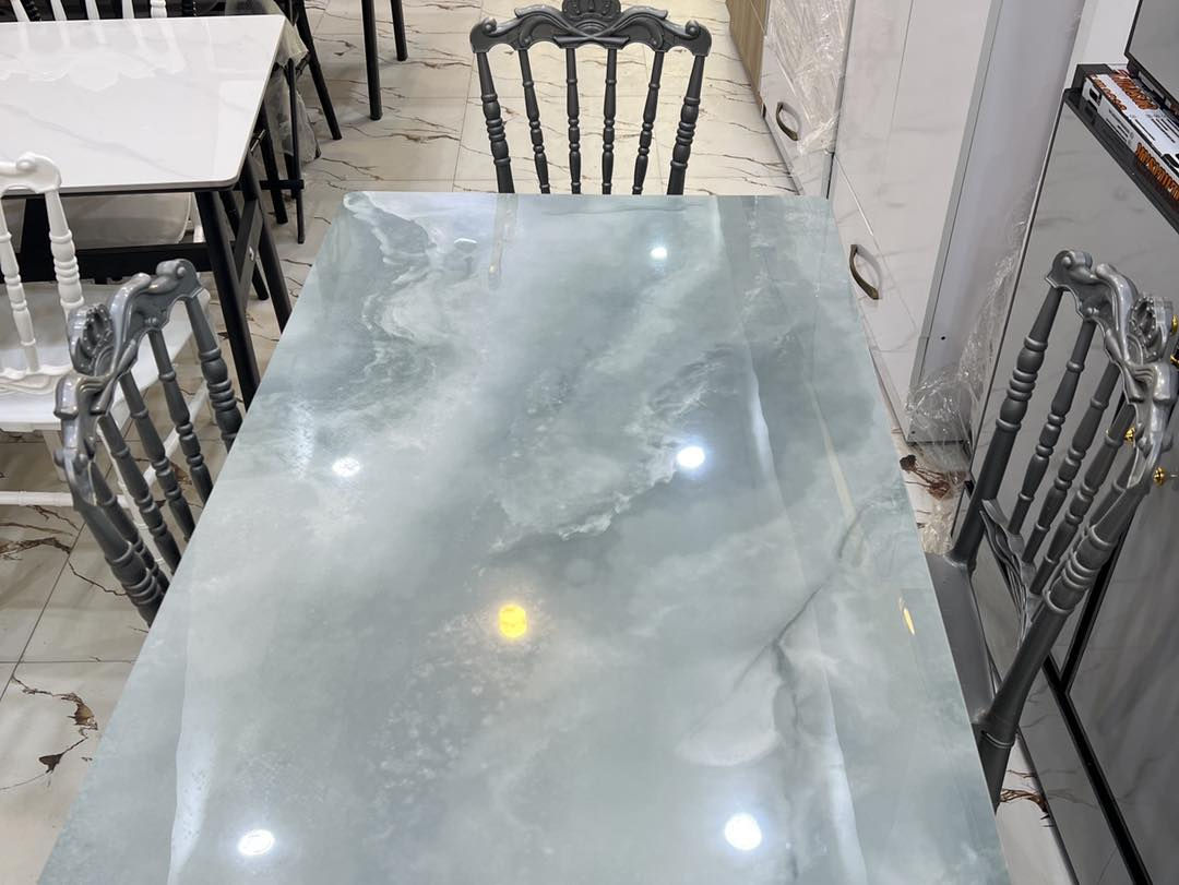 اللهم صل عل محمد وال محمد 
#أسعارنا اسعار جمله( تخفيضات )
ميز طعام مرمر هيكل حديد مع 4 كراسي عظم عاج 
العنوان ذي قار _شطره شارع دبي 
معرض فخامة الخليج العربي
***********
