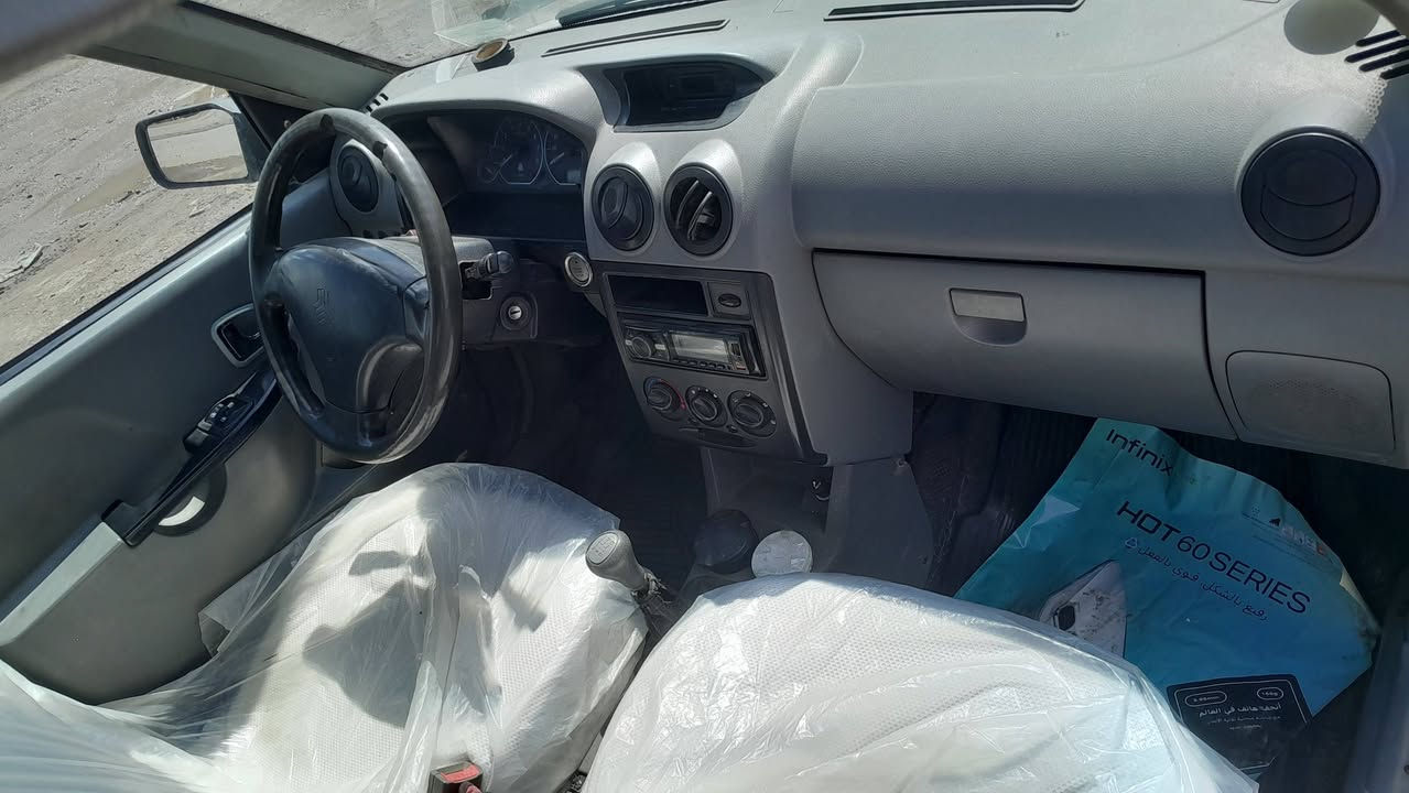 السلام عليكم
سايبه ٢٠١٢ مصفره غرامات رقم انكليزي سياره ع وضع الشركه اي نقص ما بيهه منضومه زنون للتصال 
***********
