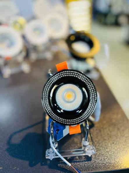 احدث اصدارات الانارة COB

انارة متعددة ابيض _شمسي _اوف وايت و 4CCT 

متوفر بعدة واطيات 5_7_12 واط 
#جمله_مفرد
#الناصريه_الرفاعي
#الفرع_الاول_بدايه_شارعه_الاطباء
#الفرع_الثاني_بدايه_شارع_الخطاطين
#الفرع_الثالث_قلعه_سكر_قرب_مطعم_الحجي
#واتس_اب_***********
#المكتب_‏‪***********‬‏
