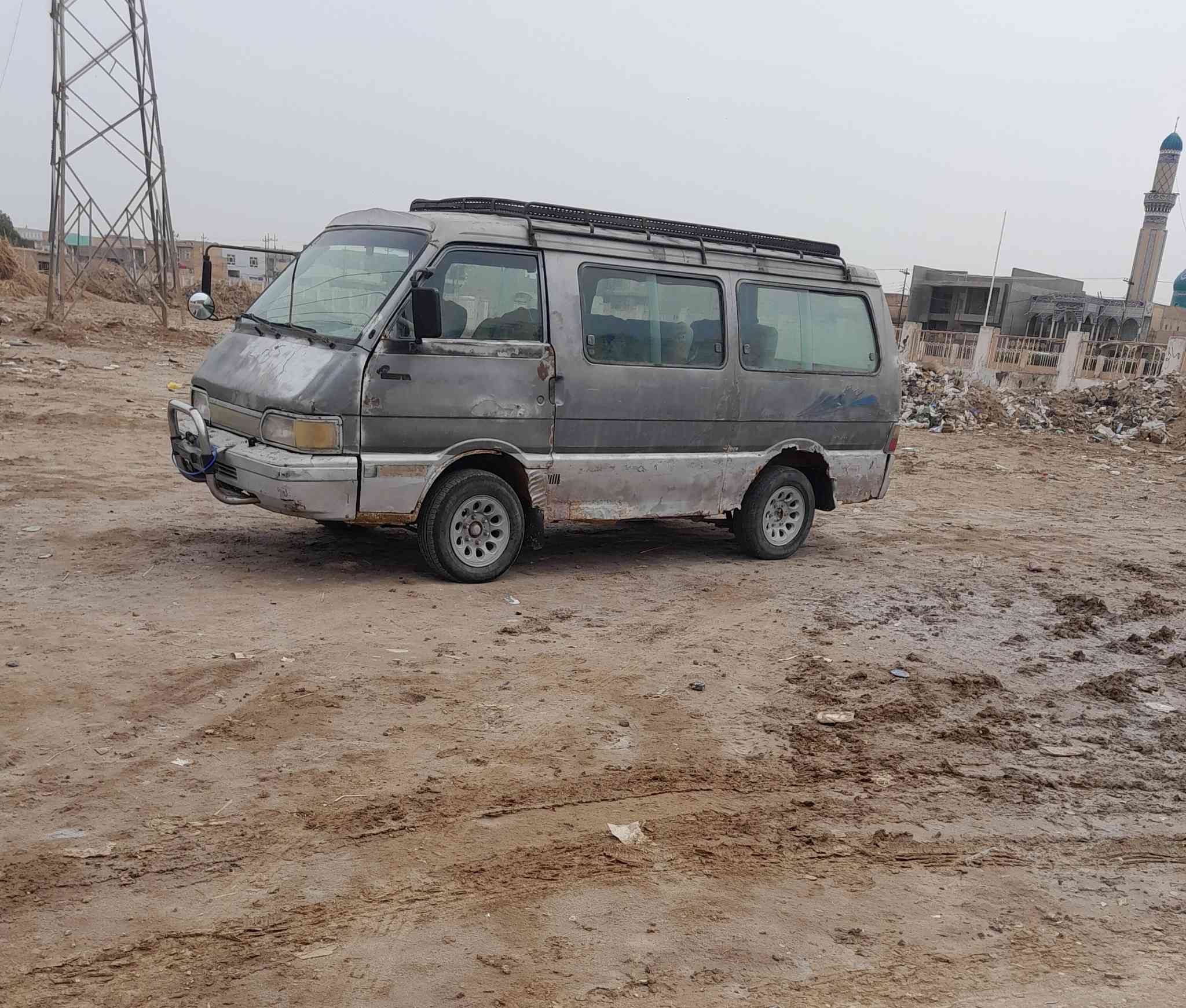 سلام عليكم  كيه بسته ٩٤ عليه غرامات ٥٠٠٠الف خط وبحث سياره جاهزه  كهربايات وباتري جديد نقصه باب لسلايت ماينفتح فقط سياره لا تنقيص ولا حماةه ناعمه مكينته  مكان سياره دوانيه عفك ***********
