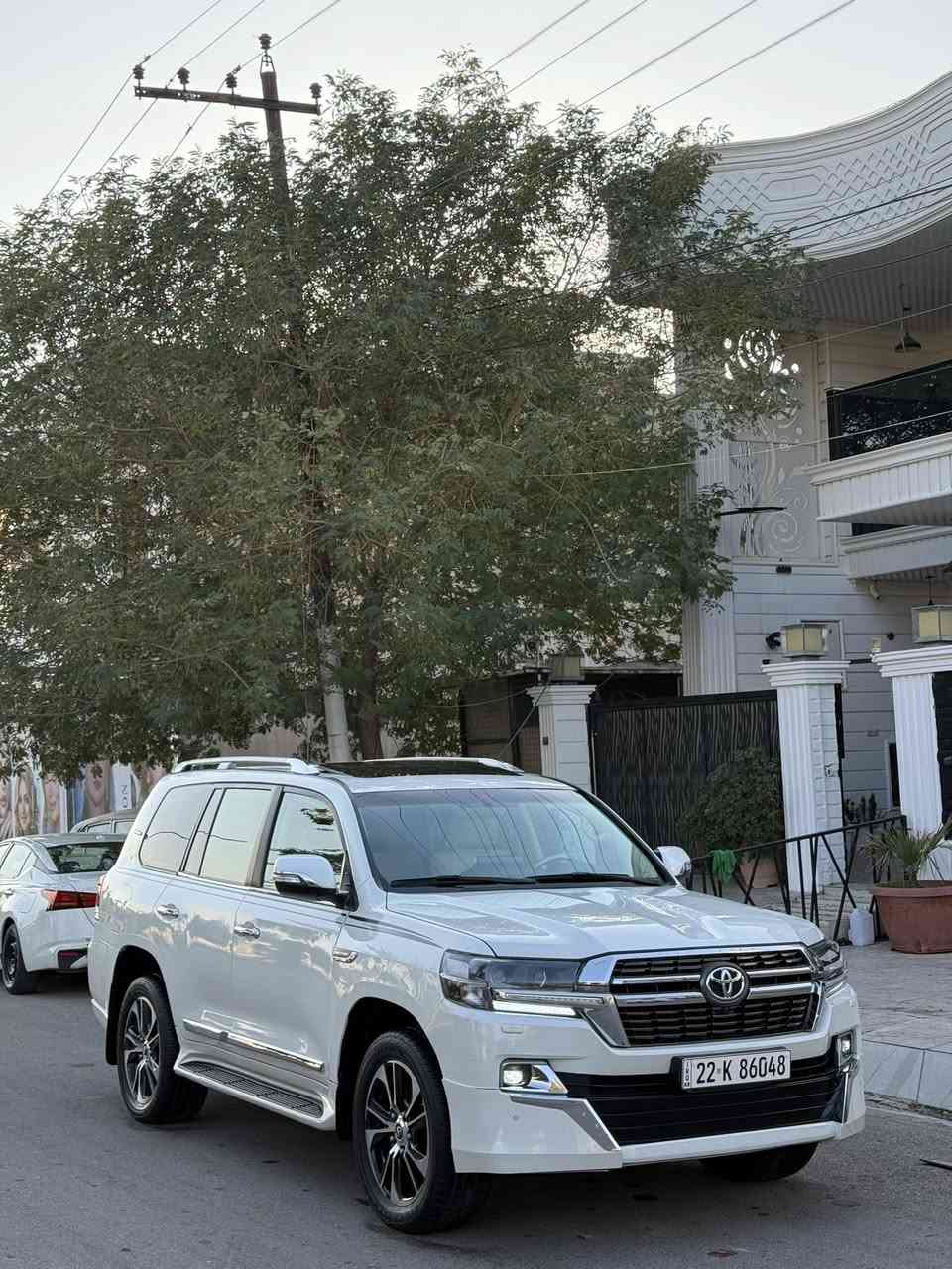 سلام عليكم
لاند كروز  2020 SAS//  GXR
محرك V6
ساز باب الاول كراند تورنك 
ماشيه 95 الف حقيقي 
فول مواصفات 
دشبول لكزز باب خلفي كهرباء +شفط 3 شاشات بلادي 
كشن سائق 3 دكمة كشنات كهرباء جلد داخل بيجي بلادي
8 ارباك تشغيل عن بعد لايتات الاسود اشارة لكزز سلايت 
سياره 2 سويج بلادي حساسات الامامي و خلفي 
السياره فول مواصفات 
محرك كير كلها بلادي برغي ممفتوح منها +كهربائيات كلها شرط 

السياره صبغ عام بدون دواخل ابد و بدون ايرباك مطاك كلها بلادي السياره بجم كلها كبس لايتات و غراض سياره كلها بلادي و دشبول بلادي كلها شرط 
السياره كلش جديده صيانة عام با شركة SAS جديد كلها 
4 تايرات جديد كلشي جديد با سياره مابيها اي نقص ابد السياره
غراض سياره بلادي كلها موجود سماعات و كتلوك و كل غراض سنويه و فحص و هزه كلها جديد شرط تحويل 

سعر السياره 450 ورقه بيها مجال بسيط 
رجاء اليه ميعجبه سياره خل لا يعلق 
رقم ***********
