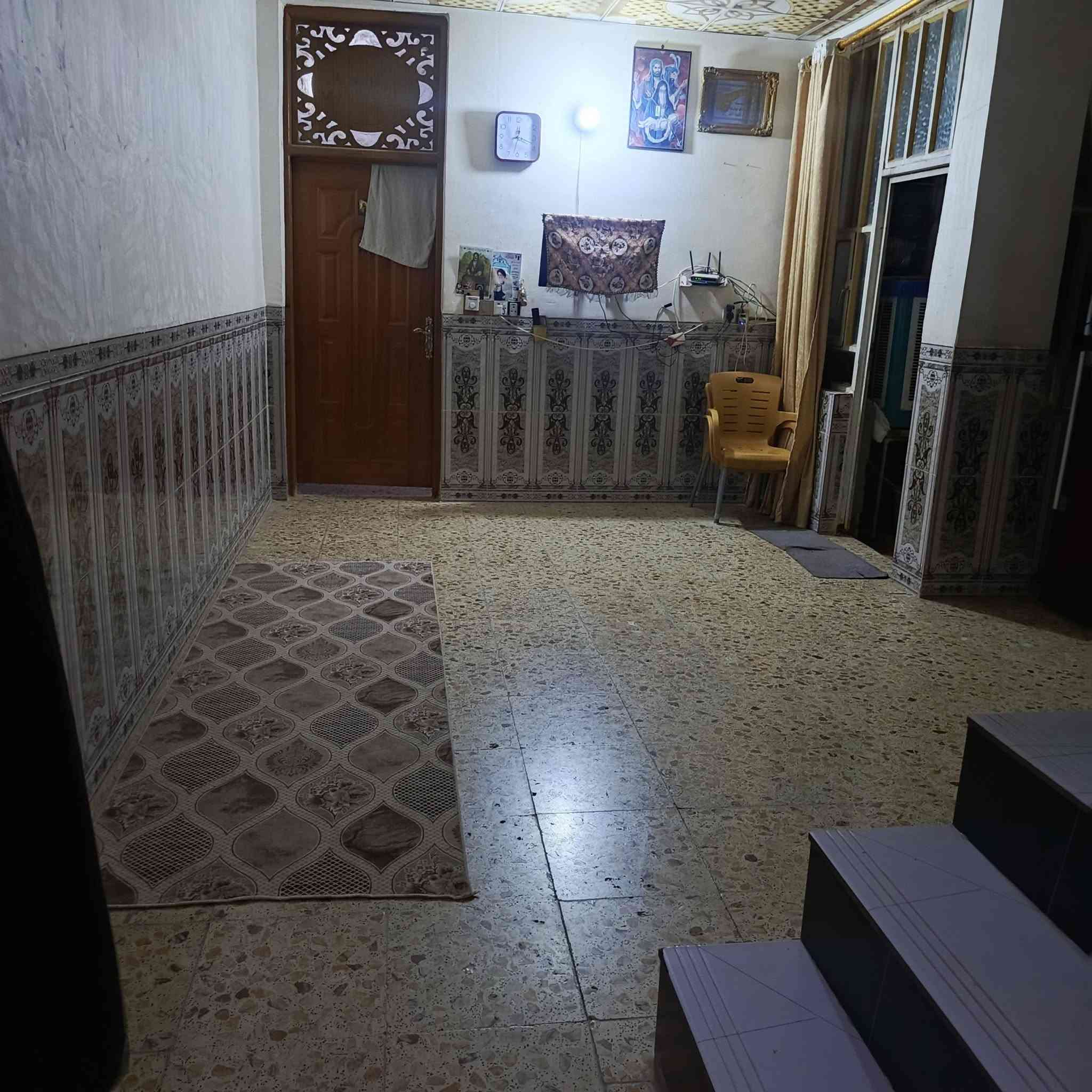 سلام عليكم البيت البيع يم ساده بخطه مساحه 100م الاستفسار ع رقم ***********
