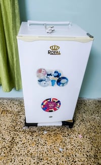 ثلاجة صغيرة • شرط كامل • تواصل خاص
