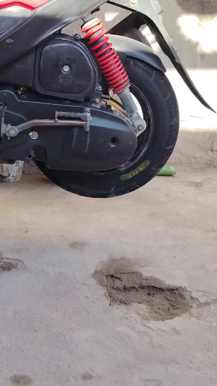 سلام عليكم دراجه ماكس عدله للبيع دراجه ختم واحد ما مفتوحه ناعمه جيب مصلح وفحص دراجه شلعه ومعدل دبلات امامي خلفي تايرات هندر سلف اشاير سكنات لاايت كلشي شغال بيه بيع مستعجل السعر 800 وبيه مجال قليل  للاستفسار مراسلت الصفحه


**إذا كنت صاحب هذا الإعلان وتريد حذفه لأي سبب، رجاءا أرسل رسالة إلى الدعم الفني**