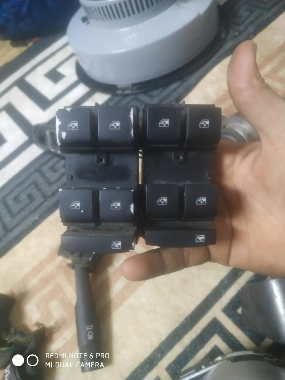 السلام عليكم اخوان غراض مال كروز كلة اصلي حاوية وكلة جوة السوك راسل وتدلل ***********4
