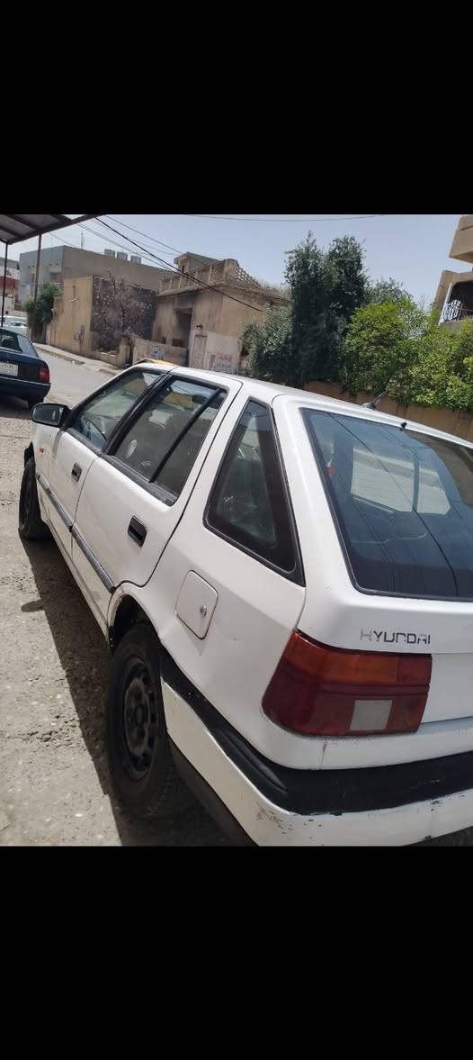 سلام عليكم 
سياره هيونداي اكسل 
مشروع وطني لل نهاية ٢٧ دفتر بنزين بي 
شرط التحويل سياره بدون ضربه بدون صبغ كير عادي سعر ٢٧ لل استفسار اتصل ***********
