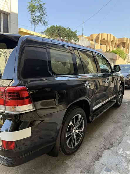 سلام عليكم لاندكروز مديل 2020 ساز فول 
كفاله عامه رقم بغداد بسمي حساسات محيطه@/💕
فور ويل/ فتحه/ تشغيل عن بعد/ مكينه 6/ 
تحكمات/  سياره معروفه موصفاته / كفاله عامه سوناره موجود/
بسمي ثاني يوم تحويل مكان بغداد الحسينيه راشديه 
سياره جديده مثل مواضحه بصور / مراوس حسب القناعه/
الشراي تصال /*********** حسين الكعبي / متواجد وتساب
