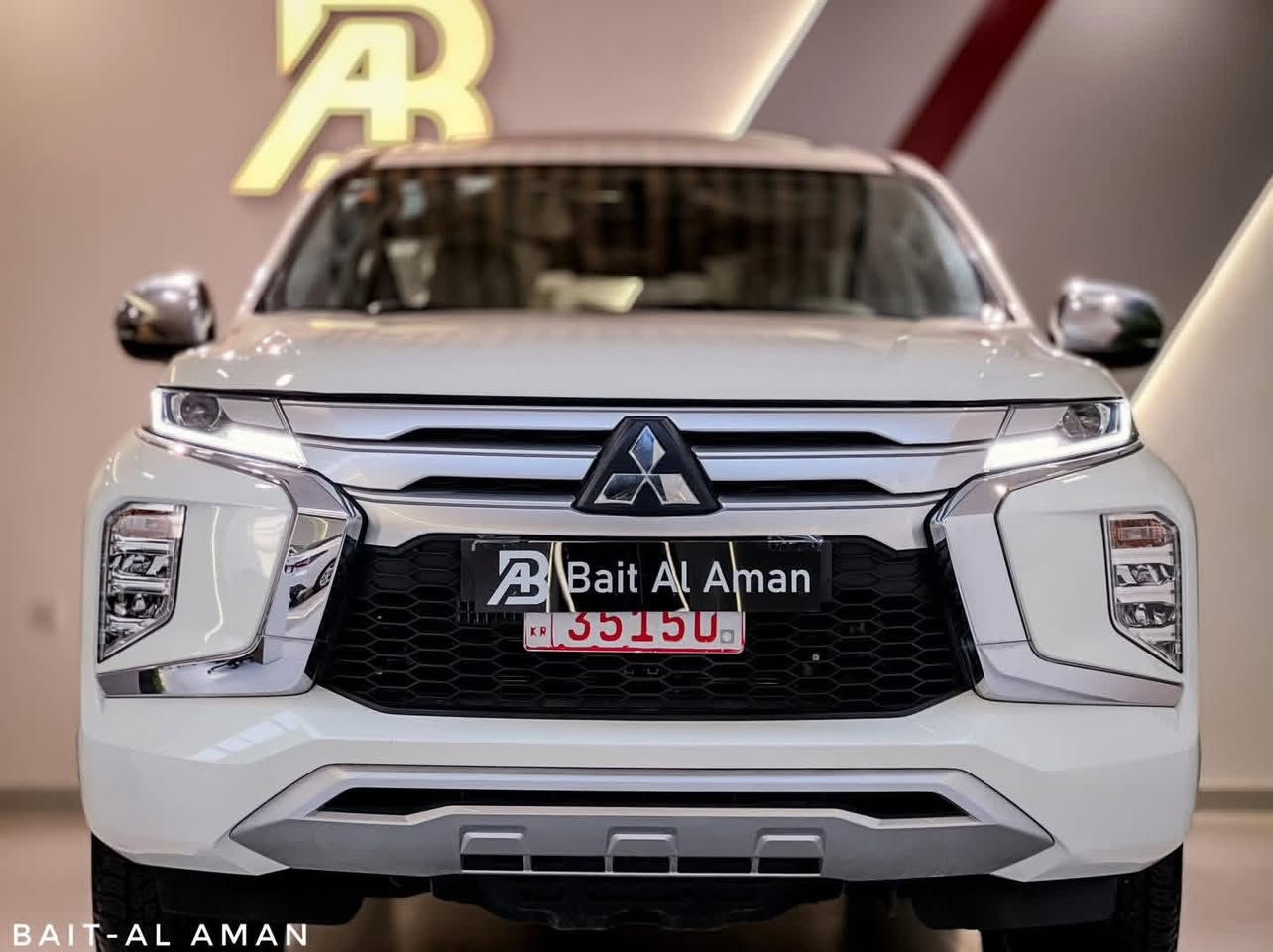 ⁨ موثوق، عملي، ومبني مثل دبابة. كل رحلة تشعرك وكأنها الأولى. 🚗💪”

Mitsubishi-Montero Sport 2023

ضمان 3 سنوات شامل العراق 
ناقل حركة أوتوماتيكي
نوع الوقود هو البنزين
محرك سعة 6 سلندر
نظام فرامل ABS
تكييف مركزي ثلاثي المناطق
جنوط من الألمنيوم قياس 18 بوصة
مدخل AUX/Audio
تقنية البلوتوث
نظام التحكم في نظام الدفع
نظام تثبيت السرعة
الدخول بدون مفتاح
حساسات الركن
قفل مركزي
مرايا كهربائية
نوافذ كهربائية
زر تشغيل بصمة
شاشة مركزية
جناح خلفي
شاشة عرض رقمية

‎للاستفسار والتواصل مع قسم المبيعات 
‎ارجو الاتصال علي 
- Phone : *********** / WhatsApp 
- Phone : *********** / WhatsApp

‎بۆ پەیوەندی کردن بە بەشی فرۆشتن 
‎پەیوەندی به ژمارەی
- Phone : *********** / WhatsApp 
- Phone : *********** / WhatsApp⁩
