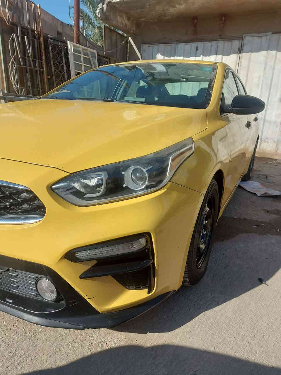 السلام عليكم
فورتي مديل 2021  رقم بغداد بسمي
حادثها بس بنيد مبدل الباقي ليبل واحد
مكفوله لا لغد ولا شاصي 
مكينه 2000 دوش كير CVT  
لا تبخير ولا تنقيص  منظومه غاز 60 لتر اني مكلف بل نشر 

***********
