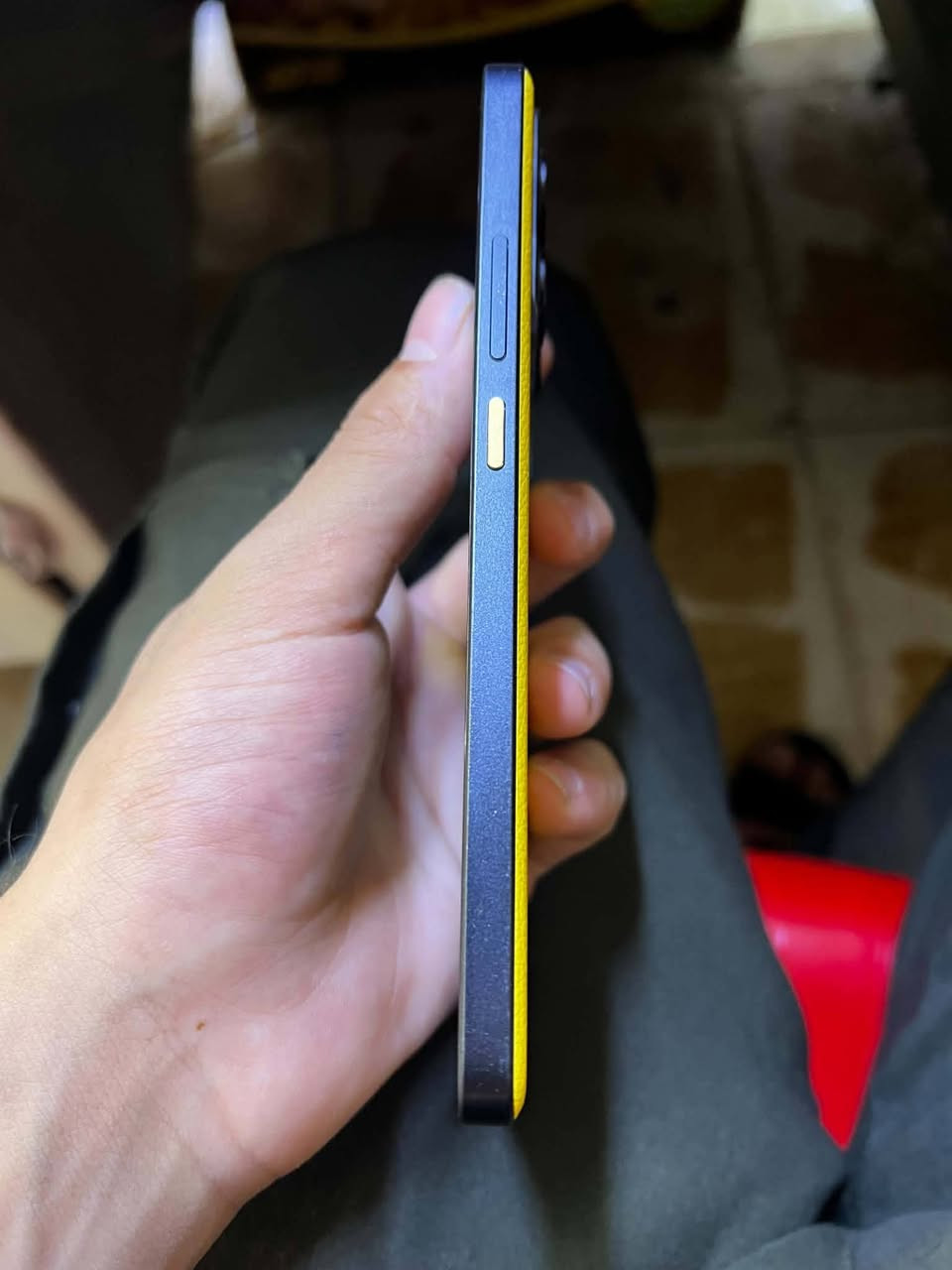 السلام عليكم
بوكو اكس ٦ برو 
ذاكرة ٥١٢ 
#طبع خفيف يم الكامرا مايبين 
غراض كاملة 
سعر ٢٧٥ قفل 
التواصل فقط بالرقم 
***********
