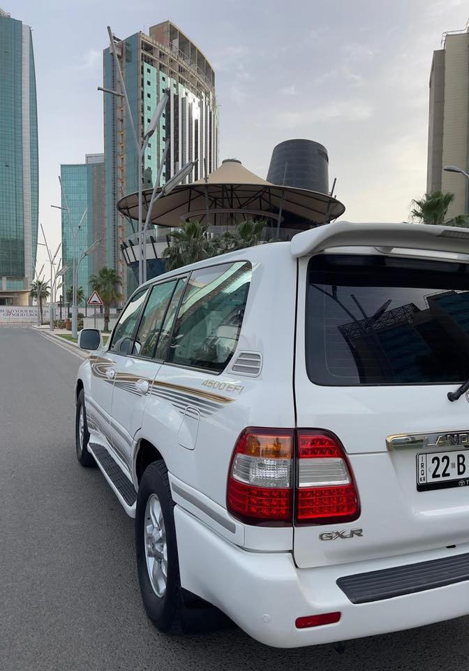 اللهم صل على محمد وال محمد
للبيع لاندكروزر مونيكا (2007) فول مواصفات  1/1 لمتد 
وعلى وضع الشركة 
مكفولة كفالة عامة من الحادث 
ماشية (185)الف حقيقي 
من النوادر على النظافة 
كير و محرك و كهربائيات الطخم الامامي و الخلفي و التايرات كلها بشرط 
وبيها منظومة (غاز إطالي)⛽️
رقم اربيل جديد سنوية و هزة كلها جديد 
السيارة بأسمنة و تحويلها مباشر 
 ملاحظة:بيها على كد اصبعين ونص صبغ جاملخ خلفي جهة النفر يم بكلايت لغرض الشخط
و مكانين تعديل بارد على كد استكانة الجاي 
و الباقي كفالة و السيارة نظيفة مال البيت 
مكان السيارة اربيل 
سعر خاص او اتصل ***********
