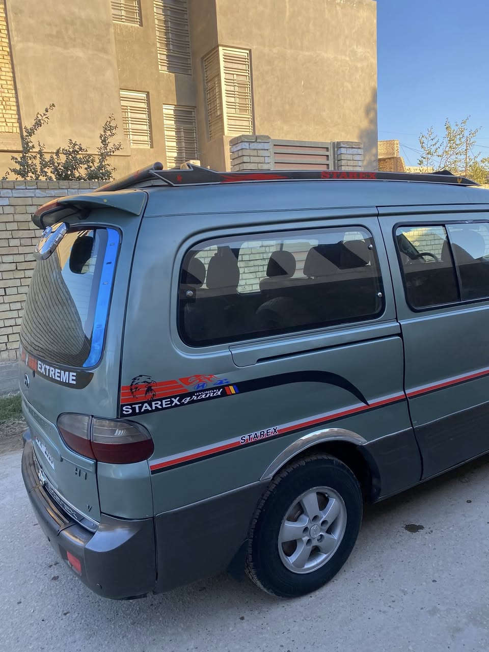 السلام عليكم  الرجاء قرائة المنشور قبل الاتصال  ستاركس 2007 للبيع
رقم قادسيه انكليزي هزه جديده سنويه لغاية 2031 وشرط التحويللل المباشر ومصفره هيئه ومرور تاخذ صافي ومصفر 
مكينه مفتوح سوبرر وكير عاادي المكينه مكفوله بشرط لاتنقص ولاتبخر وترايك وين ميعجبك كير واكسل كفاله  
مصبوغه حزام للجماليهه بدون حادث 
الدوس والتكم والقماره بدون صبغ ولاتعمير وبدون خياس السياره نضيفه وممتعوبه 
دواخلها نضيفه 
مكان السياره بابل الحله 
والسعر 78 وبيها مجال للطيبين 
هذا رقمي*********** وبخدمة الطيبين🤍
