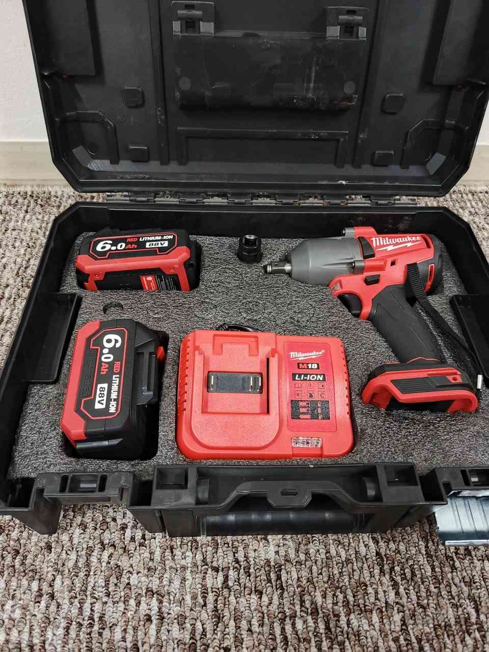 للبيع دريل لقمة حجم كبير بالة اوربي مع كامل ملحقاتة


**إذا كنت صاحب هذا الإعلان وتريد حذفه لأي سبب، رجاءا أرسل رسالة إلى الدعم الفني**