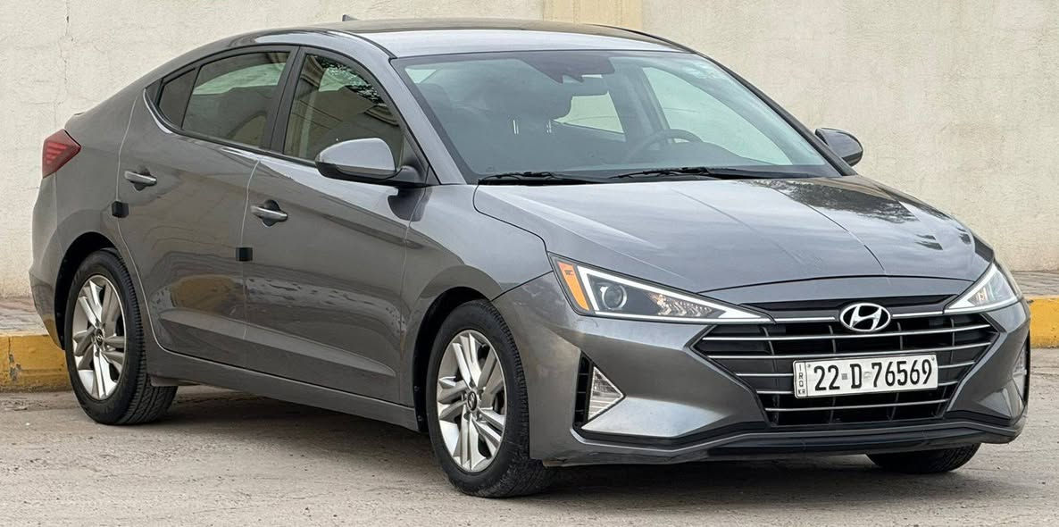 السلام عليكم 
هونداي النترا 2020 وارد أمريكي 
صور الحادث مرفقة بدون ايرباك بجم كبس
حادث فقط جاملغ 
رقم اربيل الجديد تحويل مضمون 

المواصفات: شاشة كبيرة - كامرة دوارة - فول تحكم ستيرن 

رادار جانبي - ويل كب - محرك 2000 دوش - مانع انزلاق

بلوجكتر - ماشية 65 الف ميل - USB - ABS 

المكان بغداد الدولعي 

للتواصل والاستفسار:***********
