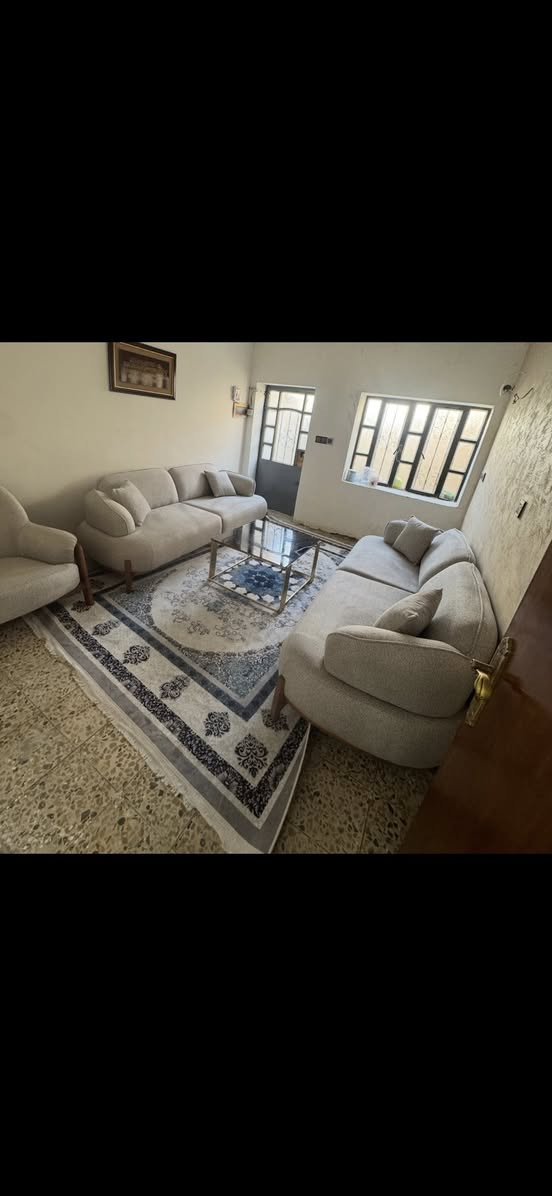 مرحبا اخذت هذا التخم بمليون وربع من الاسكان موديل تركي الاستعمال صفر والضرر صفر لان جبته وطلع القياس مراهم بيتي ٥٠م موديل حديث خشب زان وطبي رجاءاً لحد يكسر بالسعر بي مجال بس لحد يكسر بالسعر


**إذا كنت صاحب هذا الإعلان وتريد حذفه لأي سبب، رجاءا أرسل رسالة إلى الدعم الفني**