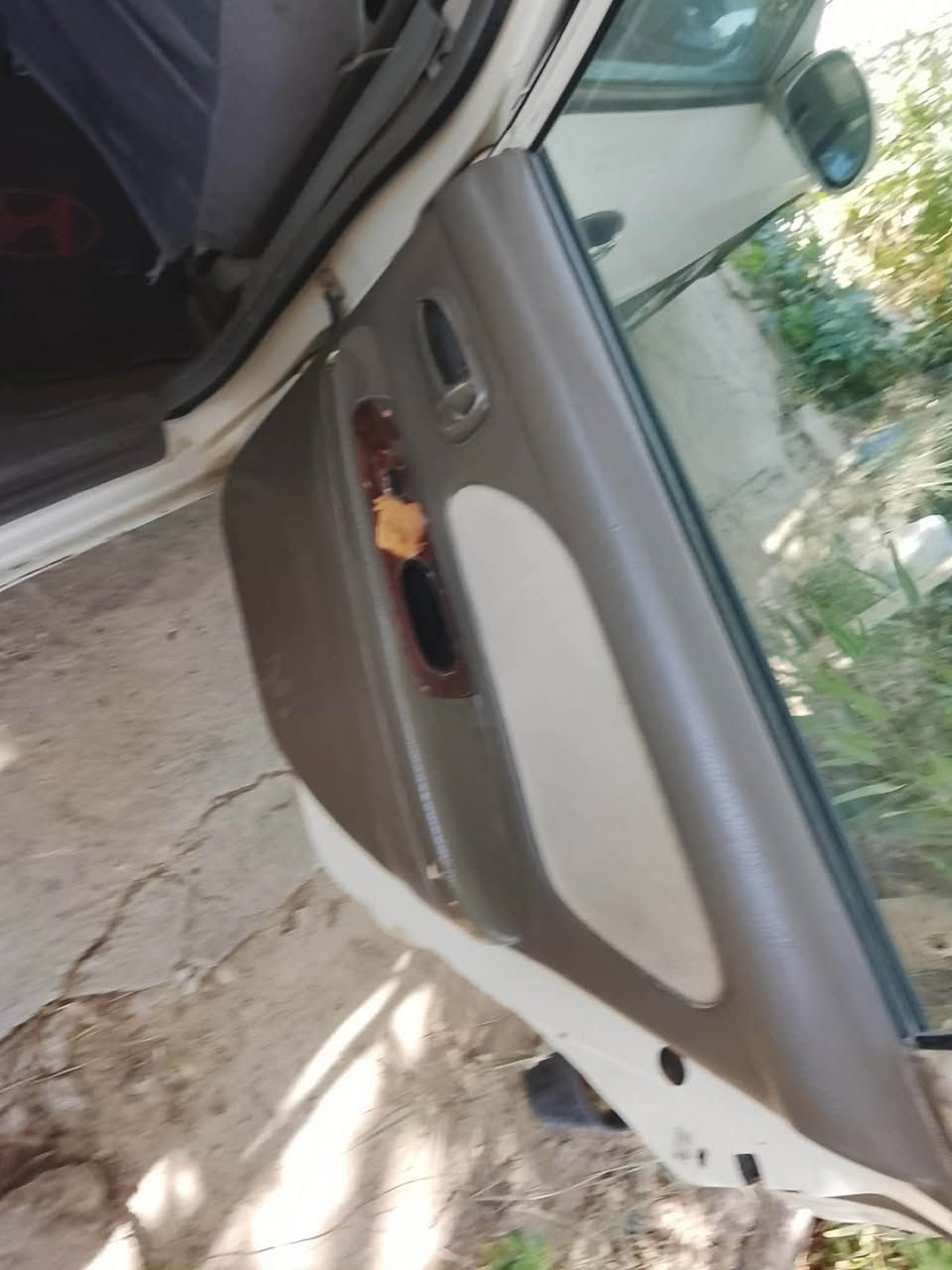 سوناتمه موديل 2000رقم بغداد نكليزي بسمي مكاني بابل السياره 
جاهزه على اخر حبايه كير شد جديد 
عينه أو صينيه مشط جديد سلف جديد 
تخم تاير كهربائيات من الداعمي للدعامي شغاله بيه درايم شفت يطكطك 
فقط السياره ترايه للبصره السعر 33اوبيه مجال هزه جديده السنويه لل 29
***********
هاذه واتساب فقط***********
