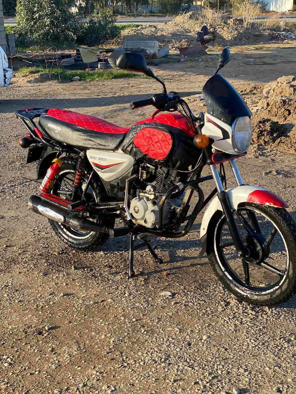 بـوكسر 22 مرقم ديالى ب اسمي لوحات نكليزي تحويل ثاني يوم كامله من كلشي مكينه خرسه فول الدراجه مفيسله فقط 
تايرات جدد السعر 1650 وبيها مجال حك الجيه *********** مكاني ديالى ناحيه السلام قريه العجيمي اتصل ودلل
