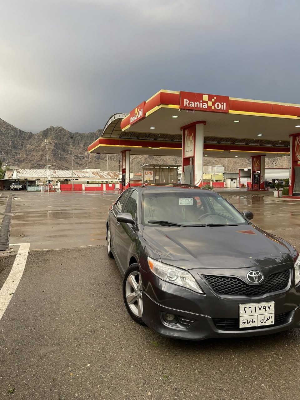 کامری مۆدیل ٢٠١٠ فوول فول مواسەفات سلایت کوشن هیتەر کوشن کارەبا
١ پارچەی بۆیاخە بی ناو گرتن 
گیر و مەکینەی بە شەرت 
سەنەوی تا ٢٠٢٨ تازیە
هیچ کیشەیەکی تیدا نیە
نرخ   ١٠٧ گەلا و مەجەل
شوین - ڕانیە 
***********
