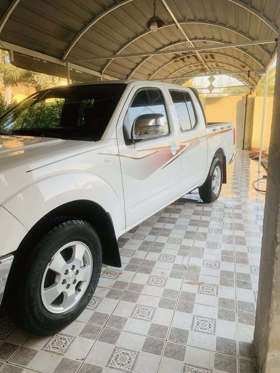 نيفارا 2014 رقم أربيل. تحويل وكاله حاضر 
كفاله عامه لاصبغ ولاتبديل ولا ضربه  
محرك مكفول لاتنقيص ولاتبخير 
گير كفاله عامه اكسن كفاله 
تخم تاير .حداديه جديده 
كهربائيات كله شغاله 
تبريد تدفئه شغال 
حساسات خلفيه 
اشاير بلمري 
139 وبيه مجال 

***********

‭٠٧٧١ ٢١٦ ٥٢٣٦‬
