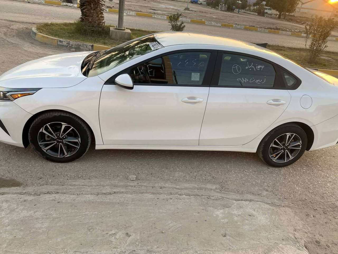 السلام عليكم
كيا فورتي 
موديل 2024 بدون رقم دخول جديد
اللون ابيض 
وارد امريكي
حادث قطعتين
جاملغ وبنيد نفسهن مصلحات بارد
مواصفات 
شاشه
تحكم ستيرن 
انضمه قياده 
رادار امامي خلفي 
نقطه عمياء
كير مكينه تبريد تدفئه حداديه بدون اي نقص
السعر 148 للاستفسار ***********
