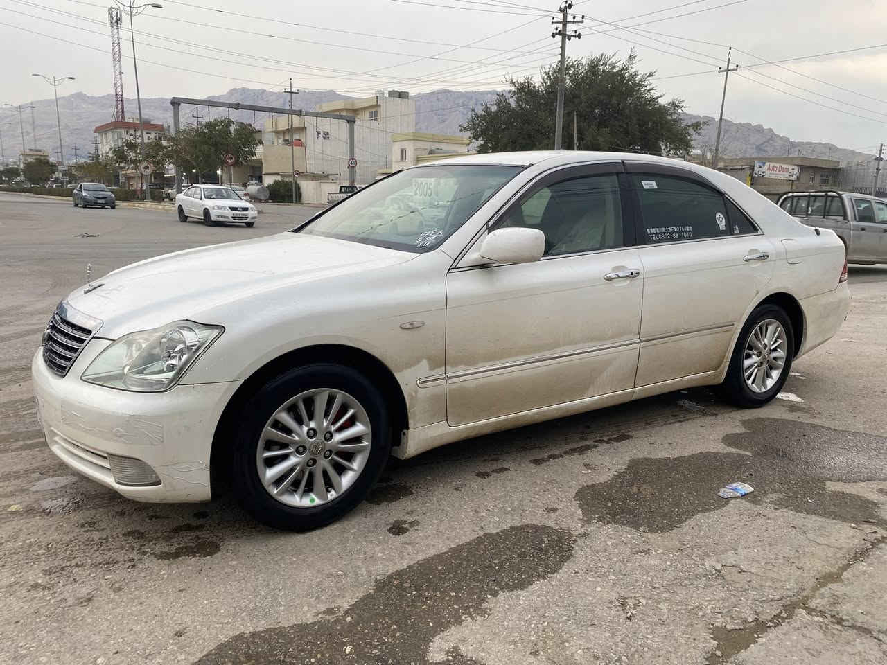 شاهانە براوە ١٨٠ بجوک بە بجوک 
کامل مەسرەف کراو
شاشەو کامیرا 
بەسمە 
بیدەعمو لیدراو
سەقفی جوان
***********
