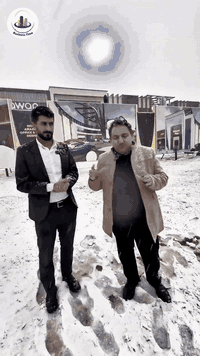 🔹 چۆن بزنس عەقاری دروست بکەین و بەرێوەی ببەن و داهات و قازانجی مسۆگەرمان هەبێت؟

📌  دوای بەژداریكردن و تەواوبوونی خولەكە دەگەیتە ئەم دەستکەوتانە بە کرداریی:

🔺 یەكەم : لە بواری دامەزراندن و دەستپێکردن دەگەیتە ئەم دەستكەوتانە :

▪️ دەبیتە خاوەن نوسینگە و کۆمپانیا بەکات وتێچوویەکی دیاریکراو.
▪️  هەڵبژاردنی باشترین لۆکیشن و شوێن بۆ کردنەوەی ئۆفیس و نوسینگە کە جوڵەی کڕین و فرۆشتنی تێدابێت .
▪️  پێداویستیەکانی کردنەوەی ئوفیس لەڕووی کەڵوپەل و ئامێر و کەرستەو جۆر و تێچووەکانی .
▪️  پێداویستی یاسایی و ڕێنماییەکانی بواری خانووبەرە لەهەرێمی کوردستان.
▪️  شارەزابوون لەجۆرەکانی گرێبەست و وکالە و چۆنیەتی پڕکردنەوەی پسولەکان .
▪️  شارەزابوون لەجۆرەکانی موڵک و پۆلین کردنیان لە ڕووی رێژەی خێر و قازانج .
▪️ فێری ماستەر پلانی شار و ئاڕاستەکانی ئاوەدانی .
▪️ فێردەبیت چۆن گرێبەست ئەنجام بدەیت لە بواری عەقارات .
▪️  چۆنیەتی خۆ پارێزی لە تەزویر و دوور كەوتنەوە لە کەسانی فێڵباز.

🔺لە بواری کاری رۆژانەی خانووبەرە:

▪️  چۆن بتوانم لە ماوەی کەمتر لە یەک ساڵ شوێنی خۆم لە نێو ڕکابەرەکانی بازاڕی عەقارتدا بکەمەوە؟
▪️  چۆن بتوانم متمانە بە دەست بهێنم و سەرنجی مشتەری بە لای خۆمدا ڕابکێشم؟

🔺 سێیەم: لە بازارسازی و فرۆشی بواری عەقارات و وەبەرهێنان دەگەیتە ئەم دەستكەوتانە :

⬅️ بازارسازی و فرۆش بەشێكی سەرەكییە بۆ پێشەنگ بوونت لە بواری مامەڵەی کرین وفرۆشتن  و بەکڕێدان ، لەم خولەدا بە وردی و پراكتیكی باسی دەكرێت .

🔴دۆزینەوەی موڵکی گونجاو بۆ کڕیارەکان.
🔴خێرا دۆزینەوەی پارەدار و کڕیاری جیدی بۆ موڵکەکان.
🔴تەکنیکەکانی فرۆش و گرێبەست کردن.
🔴خزمەتگوزاری دوای فرۆشتن.
.
🔺 چوارەم: دروستكردنی سیستەم و تیمی فرۆش وڕاوێژکاری:

🔹  چۆنیەتی هەڵبژاردن و دامەزراندنی تیمی فرۆش .
🔹  تەكنیك و شێوازەكانی بازارسازی و فرۆشی  كە بڕبڕەی پشتی عەقاراتە .
🔹  شیكردنەوەی پڕۆسەكانی فرۆشتن و متمانەسازی لە رێگەی ڕاهێنانی کرداری.
🔹   ستراتیژییەكانی بەرزکردنەوەی فرۆش لەڕێگەی پەیامی بازاڕسازی کاریگەر .
🔹  وەڵامی ناڕەزایی و پرسیارەكانی كڕیار لە فرۆشی تەلەفۆنییەوە .
🔹  تایبەتمەندیی میدیا و ڕاگەیاندنی خانووبەرە وڕۆڵی لە براندینگی عەقاری .
🔷7نهێنی فرۆشی خانووبەرە و ناسینی جۆرەکانی کڕیار.
.
✅ ئەم كۆرسە بۆ چ كەسانێك گونجاوە ؟
▫️خاوەن و بەڕێوەبەرانی كۆمپانیای عەقارات .
▫️كارمەندانی نوسینگە و كۆمپانیای عەقارات .
▫️فرۆشیارانی كۆمپانیاكانی عەقارات .
▫️ئەو كەسانەی دەیانەوێت بێنە بواری عەقارات .
.
🔺 وەڵامی پرسیارە باوەكان

❗️ئەم خولە گونجاوە بە ژینگەی كوردستان؟ 
بەڵێ، چونكە  راهێنەرەکان تەواو شارەزای ژینگەی كوردستانە تا ئێستا 2040 کەس لە خولەکان دەرچوونە و ڕێگا و تەكنیكەكانی  فێربوونمان گونجاندوە بۆ بواری كڕین و فرۆشتنی پیشەی عەقارات .

❗️ئایا ئەم كۆرسە بڕوانامەی هەیە ؟ 
بەڵێ  بڕوانامەی متمانەپێكراوی هەیە.

❗️دوای تەواو بوونی خولەكە دەتوانم نوسینگە و کۆمپانیا دابمەزرێنم و شیكردنەوە بۆ زەوی و موڵك بكەم؟
 بەڵێ دەتوانیت، بەڵام بەو ئەندازەیەی كە بابەتەكانی خولەكە جیبەجێ بكەیت.

❗️ئایا دوای تەواو بوونی خولەكە ئەگەر پرسیارمان بۆ دروست بوو دەتوانین بیكەین ؟
 راهێنەرانی خولەكە دوای تەواو بوون لە گروپێكی تایبەت لە گەڵتان دەبن و دەتوانن پرسیارەكانتان بكەن .

❗️ئایا ئەم كۆرسە لەم پیشەی عەقاراتە پێشم دەخات؟
 بەڵێ بە ڕێژەیەكی زۆر چونکە ڕاهێنەران ئەزمونی زیاتر لە 26 ساڵ یە لەم بوارە.

❗️ئایا دوای خوێندنی وانەكان هەلی كارم دەست دەكەوێت؟

 بەڵێ! دەرفەتی زۆر لە كەرتی عەقاراتدا هەیە و دەتوانیت هەلی كارت دەست بكەوێت .

🕰خولەكە پێكهاتووە لە 4كاتژمێر بە شێوازی راهێنان و كرداریی.

🏷تەواوی پێداویستی خولەكە ئامادەیە.

گروپی دەیەم/شاری کەرکوک
  📅بەروار :(22/1/2025) پێنجشەم🎯 
 🕒 کات: [6 ئێوارە بۆ 10 شەو].⛔
 
 📍 شوێن: کەرکوک( رەحیم ئاوە)/ دەزگای نەجاح(مؤسسة النجاح) للتربية والتعليم 

☕کۆفی بڕێک ئامادەیە
..................

گروپی یازدەم/شاری سلێمانی 
  📅بەروار :(24/1/2025) شەمە🎯

 🕒 کات: [6 ئێوارە بۆ 10 شەو].⛔
 📍 شوێن: سلێمانی /هوتێڵ داوە ⭐⭐⭐⭐⭐
☕کۆفی بڕێک ئامادەیە 
.........................

💵 نرخ 200$ دوای 
📢 داشكاندنی %50 
(تەنها 100$)

هەر ئێستا کورسیەکەت حجز بکە لەڕێگەی ژمارە مۆبایل:
***********☎️
***********☎️
.............................
#بزنس تایم یەکەمین دامەزراوەی فێرکاری عەقارات لە کوردستان و عێراق.

 💼
