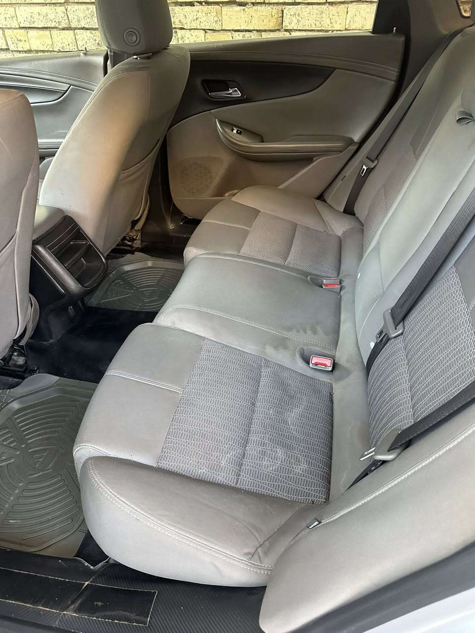 السلام عليكم
امبالا 2017 محرك 4سلندر 2500cc اقتصادي 

الضرر مبين بالصور بدون دواخل 

مواصفات عامه 

محرك مبدل حاويه 

صدر جديد 

تخم تاير جديد 

ارضية مغلفة

السيارة ع الفحص

السيارة باسمي تحويل فقط

السعر 110$ وبيها مجال 

بيع فقط 

موجود واتساب 

***********

الكراده خارج او حي الجهاد
